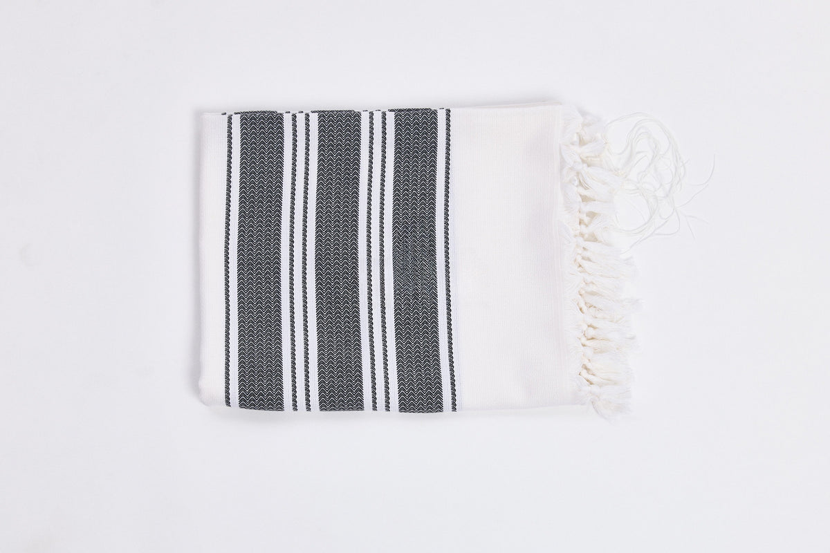Hallelujah Tallit – Black – Judaica Prime