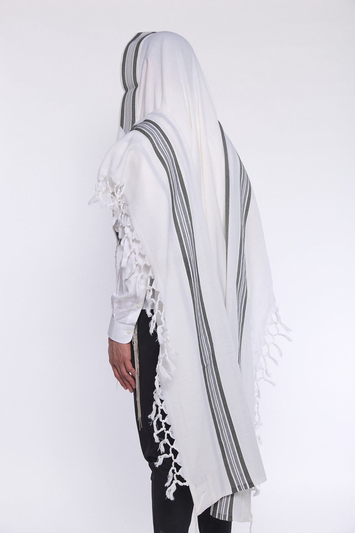 Hallel Tallit – Melange Grey – Judaica Prime