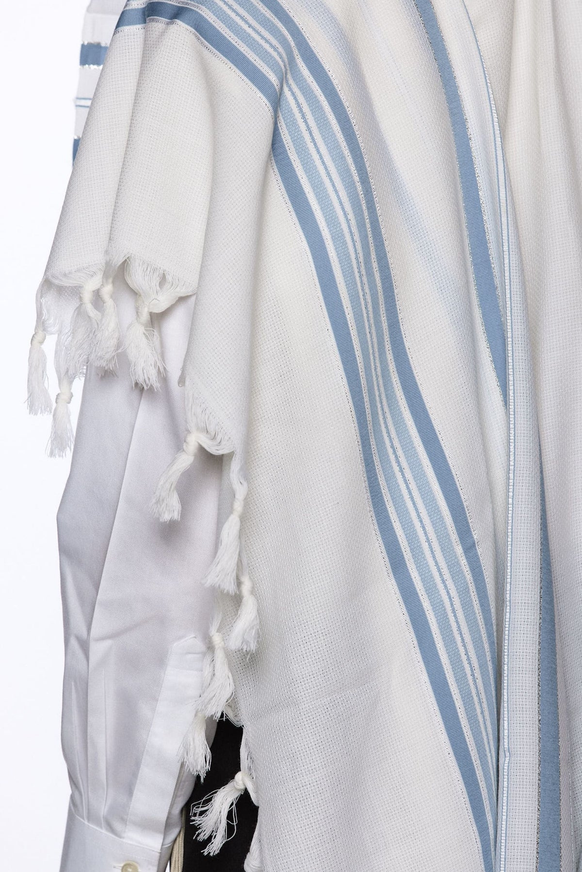 Lamenatzeach Tallit – Light Blue – Judaica Prime