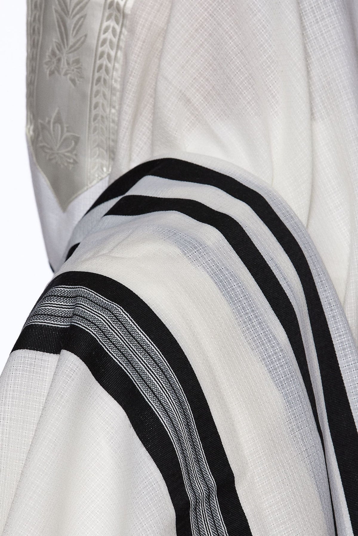 Musaf Tallit – Black – Judaica Prime