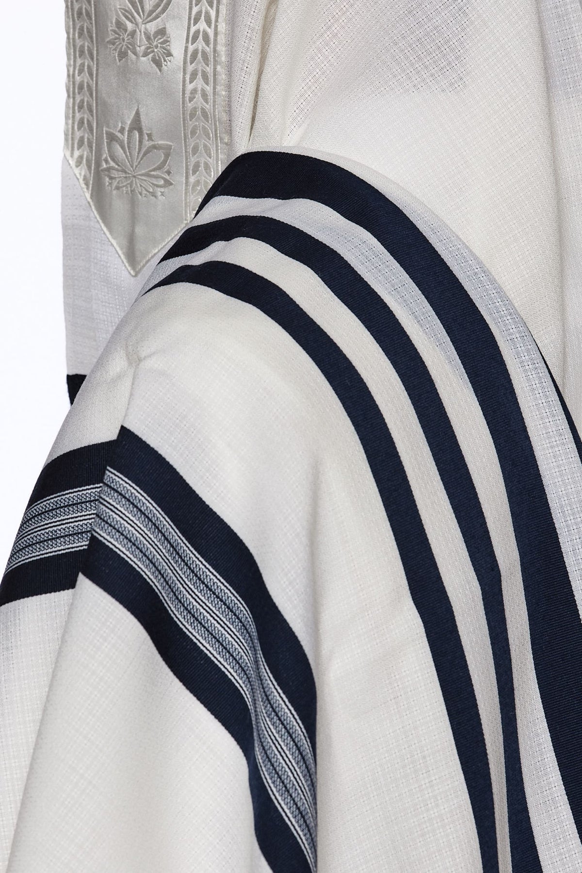 Musaf Tallit – Navy Blue – Judaica Prime
