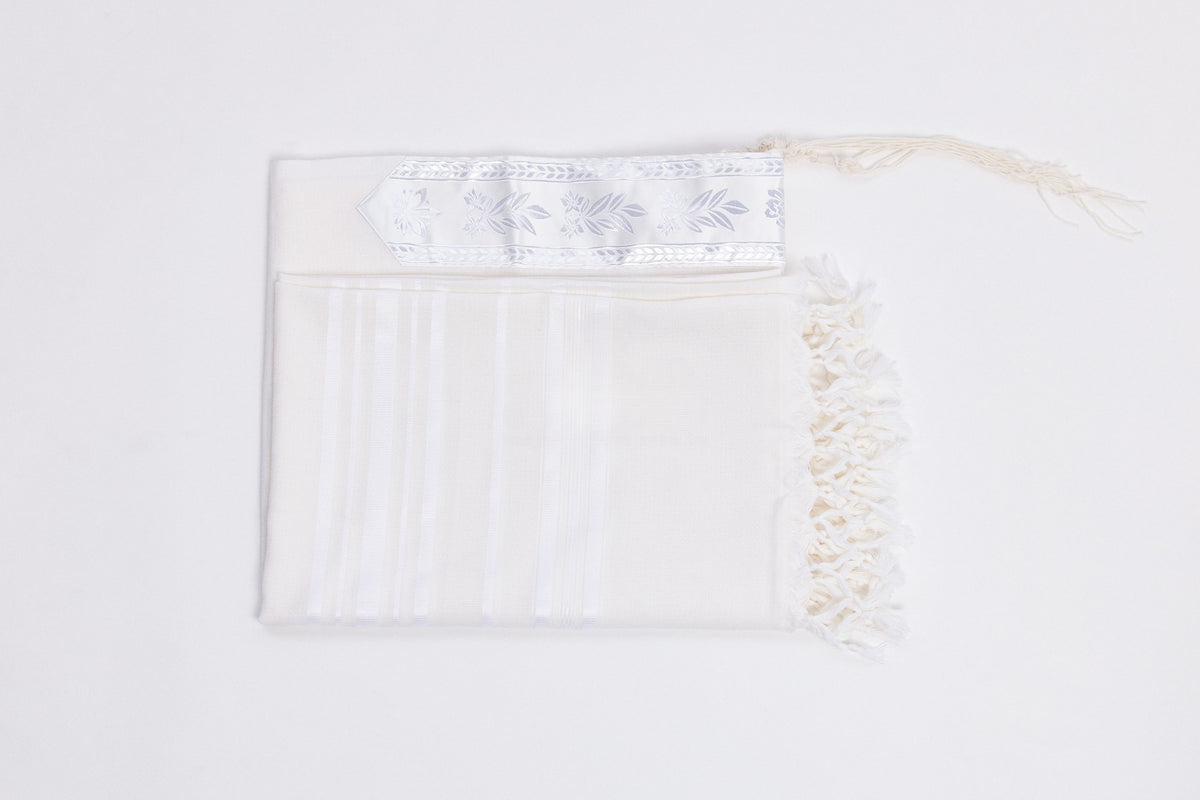 Musaf Tallit – Shiny White – Judaica Prime